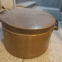 دیگ مسی قدیمی