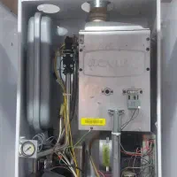 تعمیرات و سرویس پکیج های ایرانی و خارجی|آبگرمکن، پکیج، شوفاژ|شیراز, جوادیه|دیوار