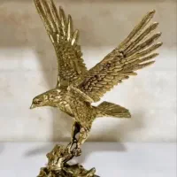 مجسمه عقاب بزرگ برنز برنجی