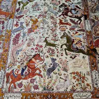 فرش دستباف ۳m تمام ابریشم ۷۰ رج مارکدار قم شکارگاه