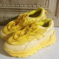 کتونی موزی سایز 38|کیف، کفش، کمربند|اندیشه, اندیشه فاز ۴|دیوار