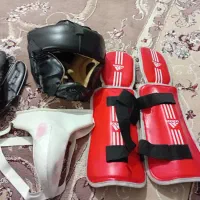 کلاه بوکس ساق روپا دستکش بیس بال|تجهیزات ورزشی|مشهد, خواجه ربیع|دیوار