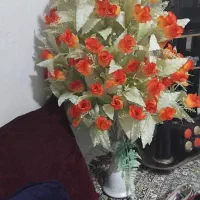 گلوگلدان|گل مصنوعی|قم, وادی السلام|دیوار