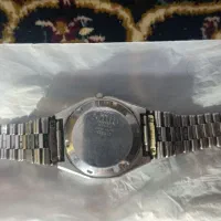 اکبنداصلی|ساعت|اسلام‌شهر, ایرین|دیوار