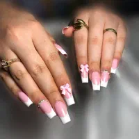 آموزش کاشت ناخن