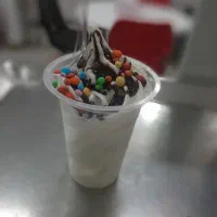 کاردرآبمیوه وبستنی فروشی