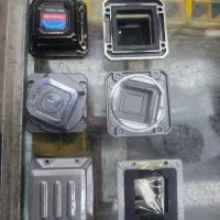 حفاظ و شیشه تراز لیزری