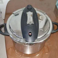 زودپز لتیم6لیتری نو اصلا استفاده نشده همراه باجعبه