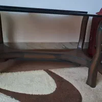 مبل راحتی  وجلومبلی چوب گردو  بسیار تمیز و نو|مبلمان خانگی و میز عسلی|کلاله, |دیوار