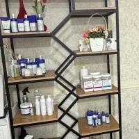 میز نهار خوری و شلف در حد نو|میز و صندلی غذاخوری|میناب, |دیوار