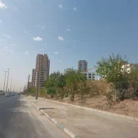 کارگر ساختمان برای کفسازی