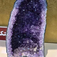 سنگ آمیتیست