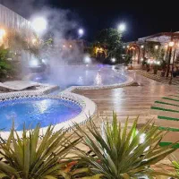 اجاره ویلاباغ با استخر اختصاصی آبگرم و آبسرد