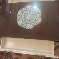 میز عسلی بزرگ کشو دار تکی همراه با شیشه شیش میل|مبلمان خانگی و میز عسلی|تهران, نظام‌آباد|دیوار