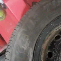 لاستیک پیکان صفر تمیز و مرتب با رینگ