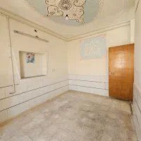 منزل ویلایی درب از حیاط .قبله. تندگویان. تخلیه