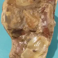 فصیل،سنگ نیمه قیمتی وشهاب سنگ کندریتی