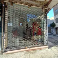 مغازه واقع در ایثارگران ۱۷