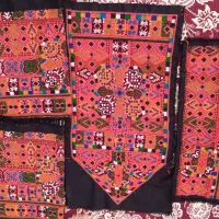 زیاستین تارشمار|لباس|خاش, |دیوار