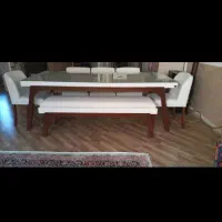 میز غذا خوردی