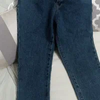 شلوار لی زنانه