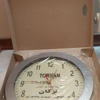 ساعت دیواری  نو با جعبه و کارتنش|ساعت دیواری و تزئینی|اصفهان, احمدآباد|دیوار