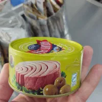 تن ماهی ۱۸۰ گرمی گلدن فیش شیرین عسل