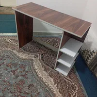 میز تحریر یا کامپیوتر