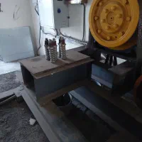 به تعدادی نیروی جوان جهت کار نصب آسانسور نیازمندیم
