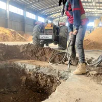 اجاره تراکتور کمپرسوردار (جهت تخریب) و بیل مکانیکی