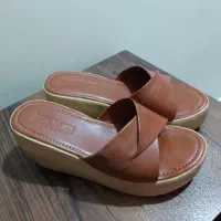 کفش چرم اصل گاوی سالم وشیک سایز 37