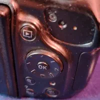 دوربین نیمه حرفه ای nikon D5200|دوربین عکاسی و فیلم‌برداری|قشم, |دیوار