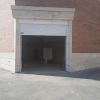 مغازه ۹۰ متری آهن فروشا
