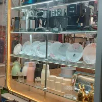 فروشنده خانم