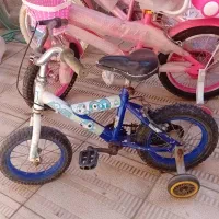 دوچرخه ۱۲ کمکی دار رنگ آبی