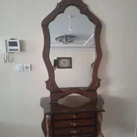 آینه و کنسول