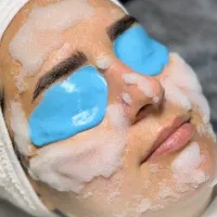 جشنواره طلایی پاکسازی تخصصی پوست
