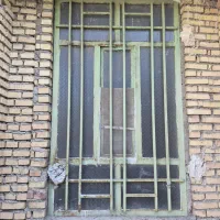 پنجره فلزی