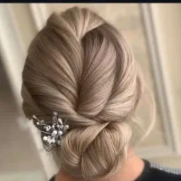 شنیون مو|خدمات آرایشگری و زیبایی|بهار, |دیوار