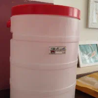 دبه پلاستیکی ۱۰ لیتری
