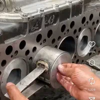 شاگرد مکانیکی ماشین سواری