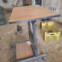 میز جلو کامپیوتر