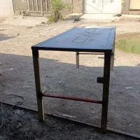 میزکار اهنی
