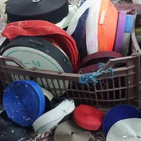 مقدار زیادی کش زیپ پارچه و ستیر وسایل کارگاهی|لوازم خیاطی و بافتنی|مشهد, ولیعصر (امامیه)|دیوار