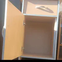 میز تحریر وکامپیوتر