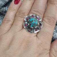 انگشتر نقره زنانه با سنگ فیروزه شجر و یاقوت