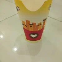 لیوان سیب زمینی سرخ کرده کاغذی|ظروف نگهدارنده، پلاستیکی، یک‌بارمصرف|اندیشه, اندیشه فاز ۱|دیوار