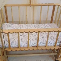 گهواره نوزاد تا دو سالگی|تخت و صندلی بچه|سیرجان, |دیوار