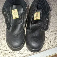 کفش ایمنی نسوز سایز41مارک نگهبان