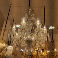 لوستر باکارا